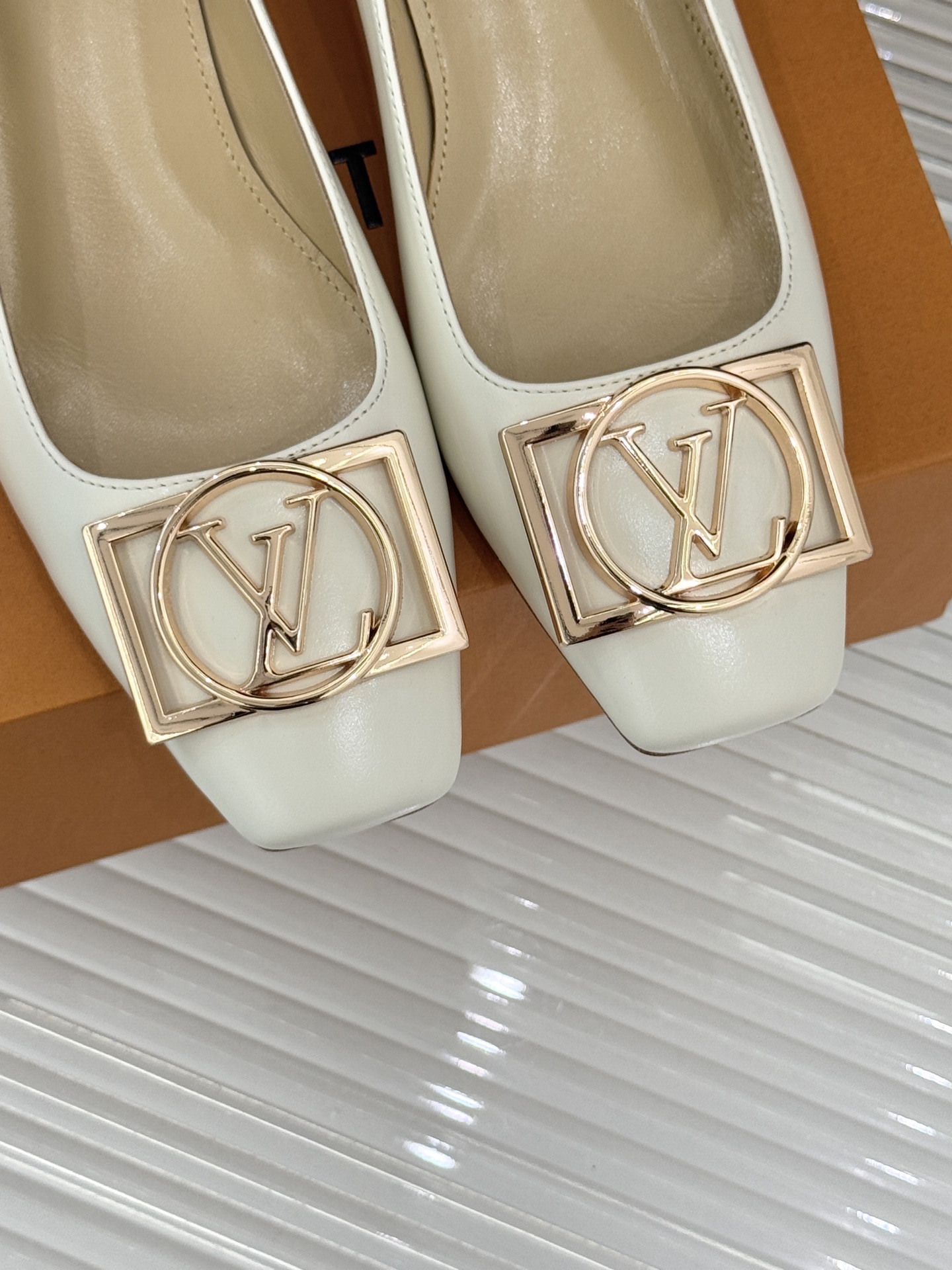 Women's high heels